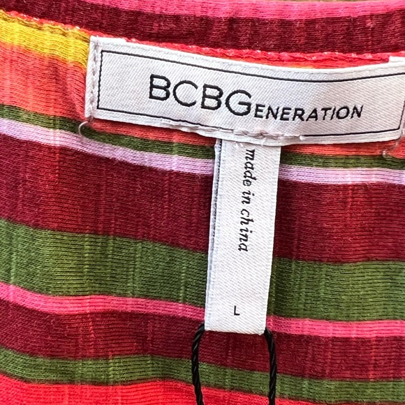 NWT BCBGeneration Color Variegated Stripe Top size Large - Picture 4 of 8